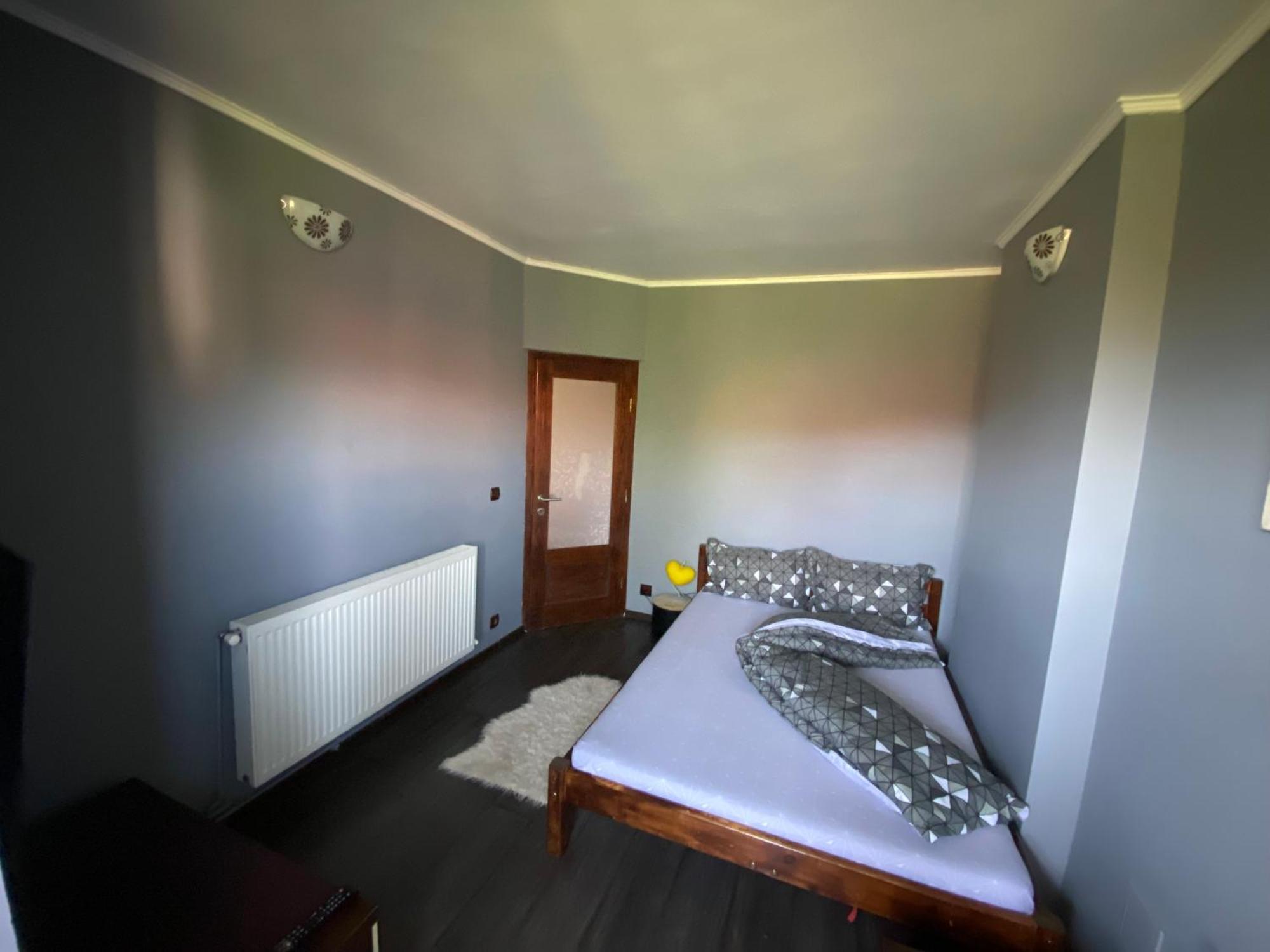 Comfort Home Apartment 2 เปโตรชานิ ภายนอก รูปภาพ