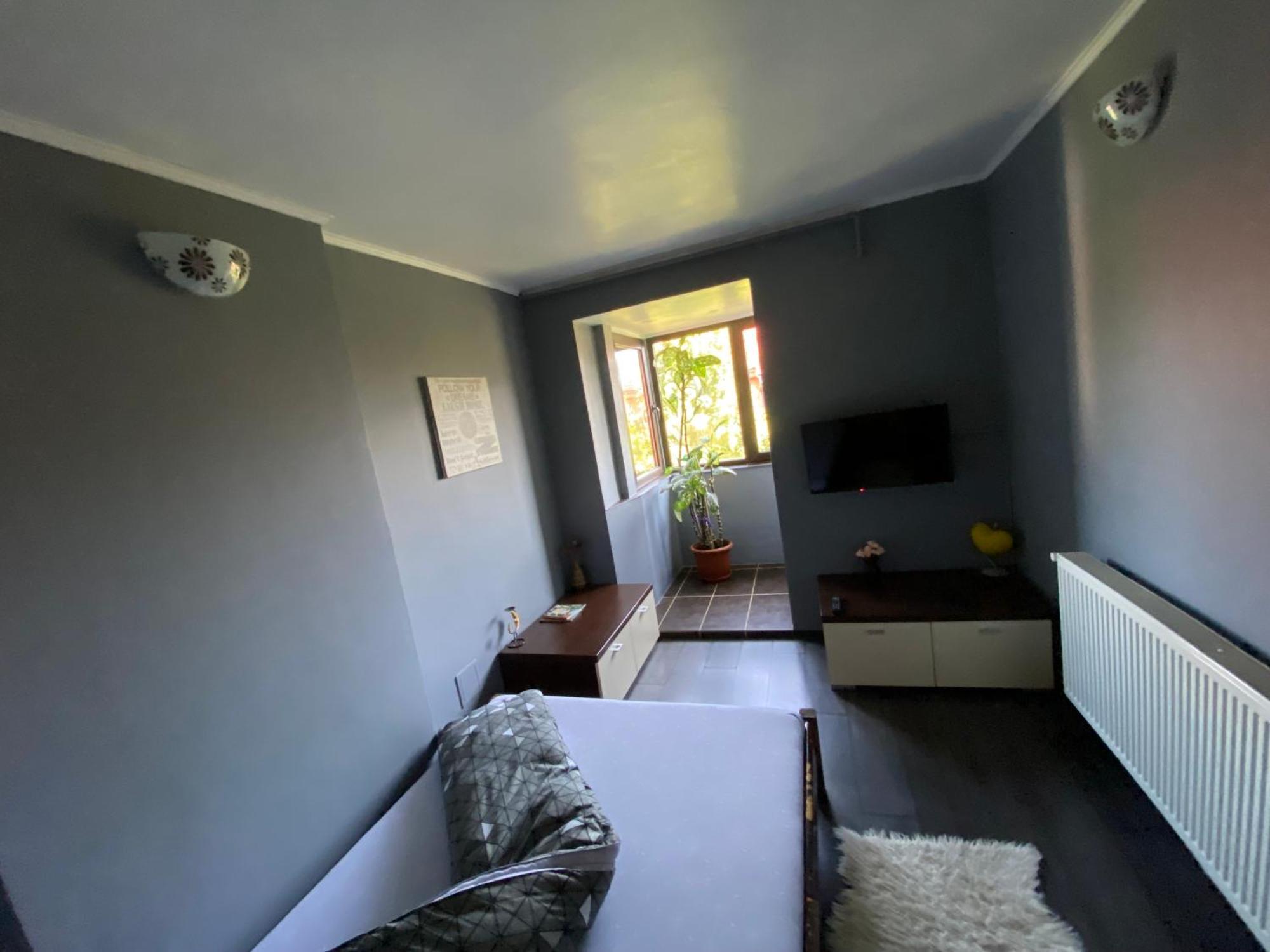 Comfort Home Apartment 2 เปโตรชานิ ภายนอก รูปภาพ