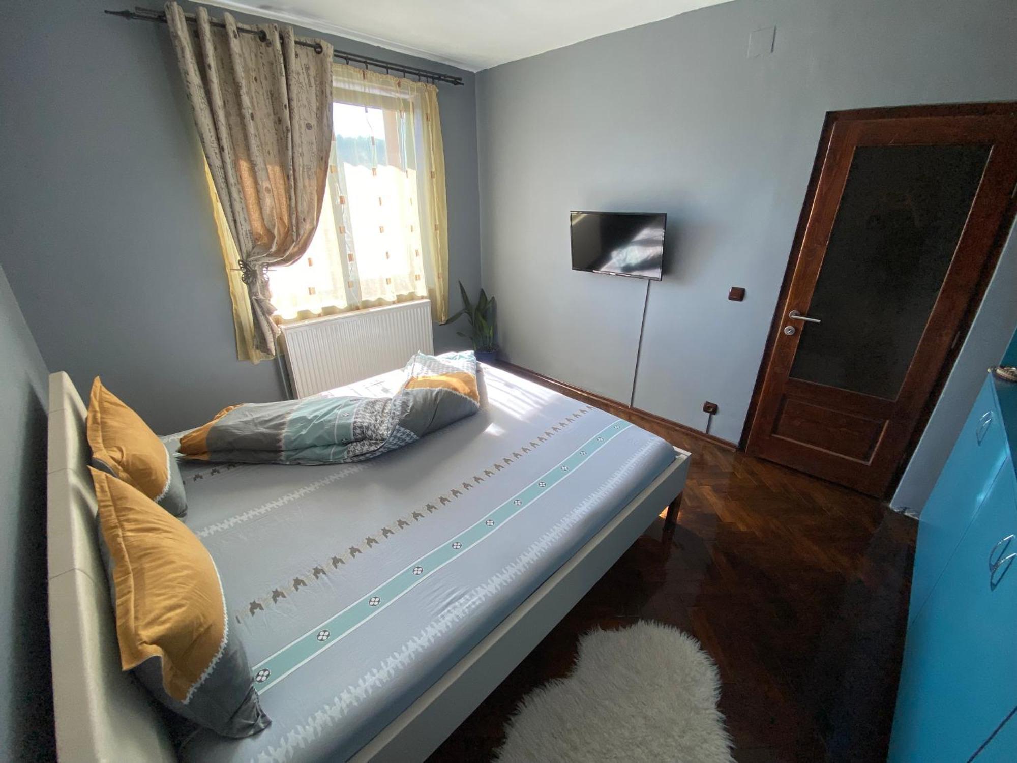 Comfort Home Apartment 2 เปโตรชานิ ภายนอก รูปภาพ
