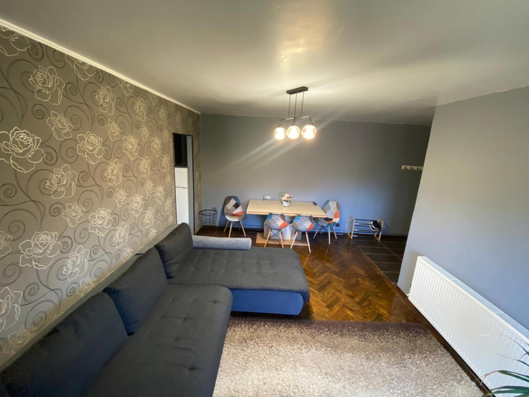 Comfort Home Apartment 2 เปโตรชานิ ภายนอก รูปภาพ